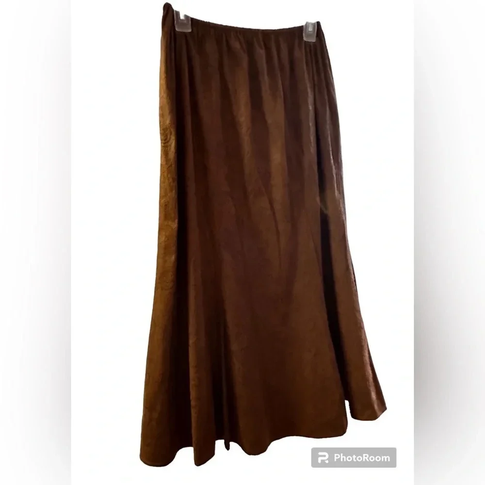 Tantrums skirt, size small - Picture 2 of 7